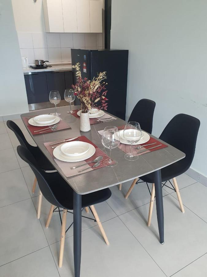 3 Bedrooms Maxim Link Mrt Cheras Kuala Lumpur Exterior foto